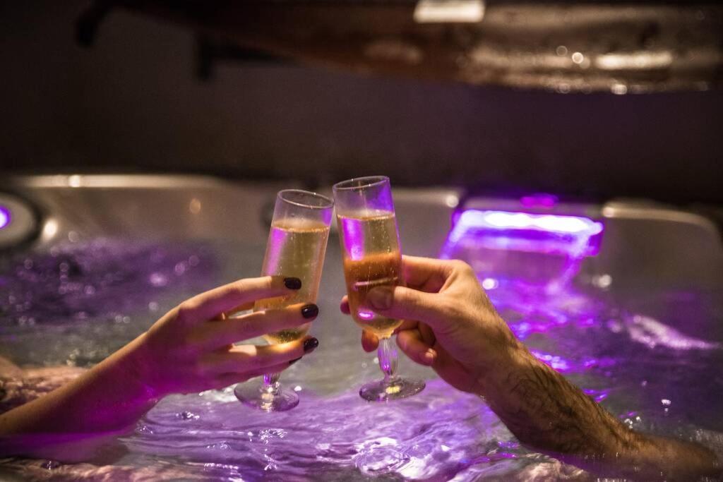 Les Spas Insolites - Le Spa Du Moulin Saint-Junien Eksteriør billede